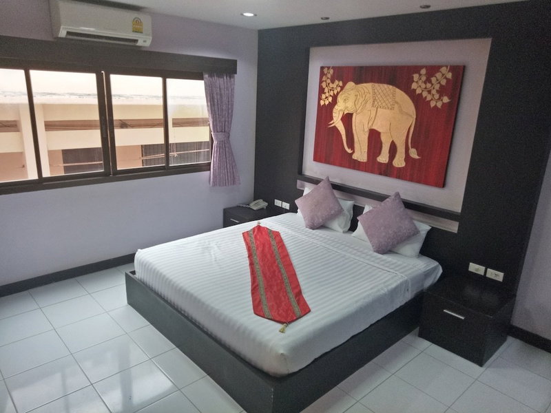 Zip Lounge & Apartments, Pattaya, Thailand