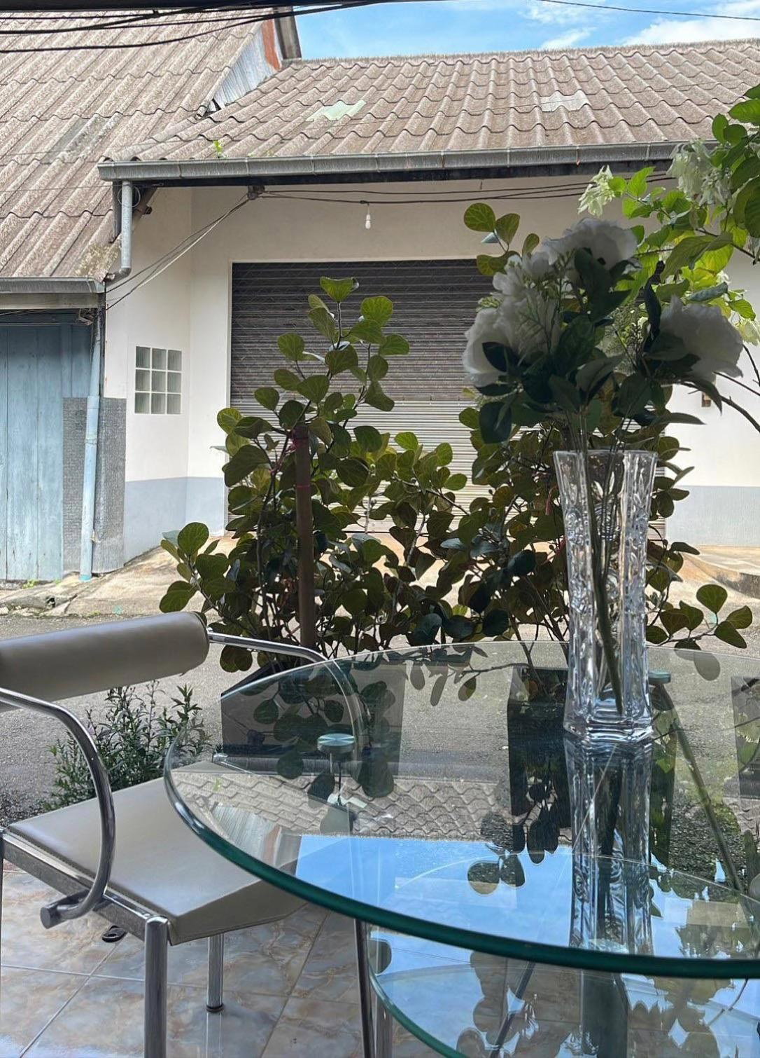 Hotel · Rynn, Trat