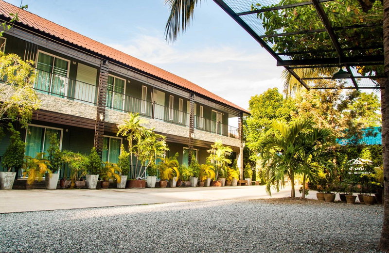 บ้านชมเขา - Baan Chom Khao, Pak Chong, Thailand