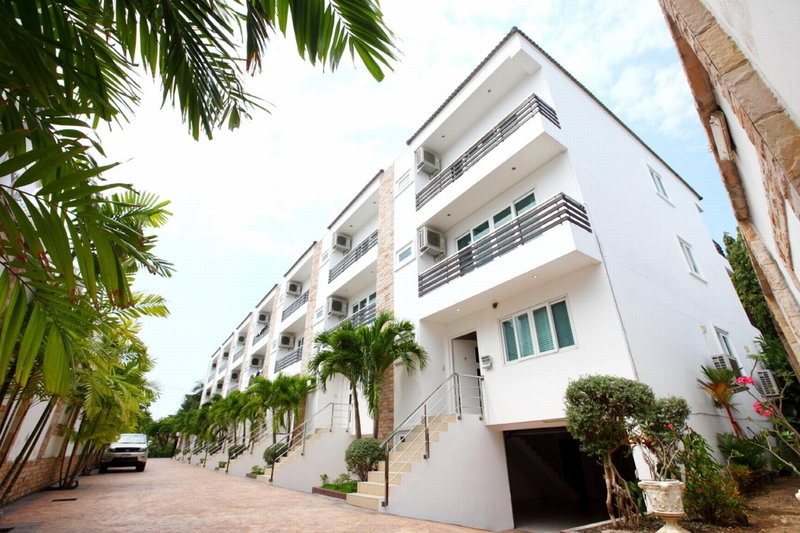 Hidden Palm Pool Villas, Pattaya North, Thailand