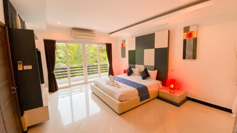 Hidden Palm Pool Villas, Pattaya North, Thailand