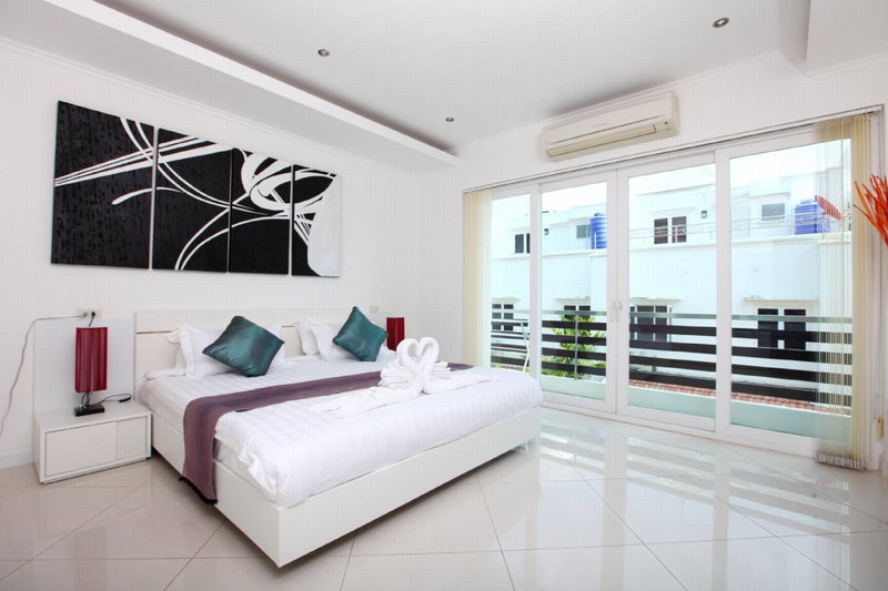 Hidden Palm Pool Villas, Pattaya North, Thailand