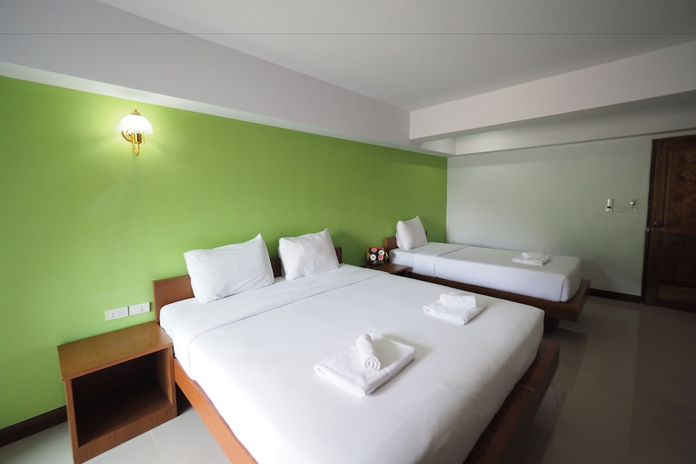 Phuhi Hotel, Thailand