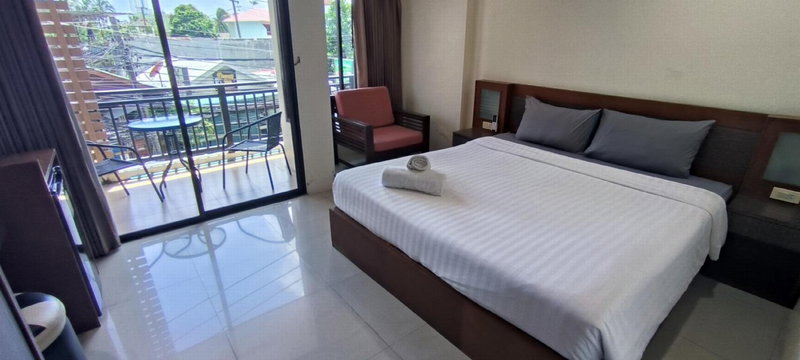 Kanpai Hotel, Patong Beach, Thailand