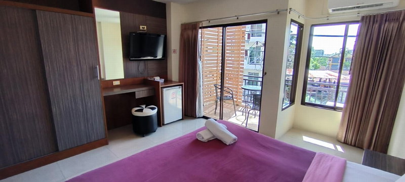 Kanpai Hotel, Patong Beach, Thailand