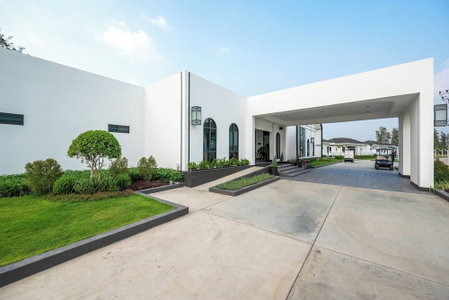 Pan Ville Resort, Sam Khok, Thailand