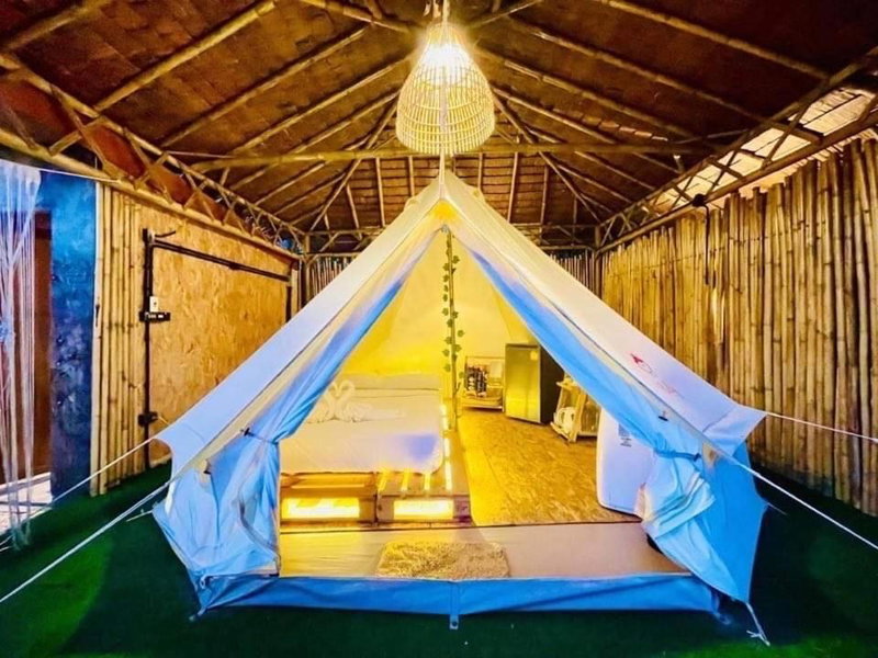 Bridge Hill Cafe Glamping, Phanom, Thailand