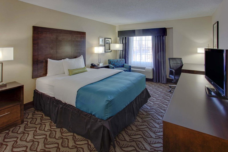 La Quinta by Wyndham Springfield, Springfield, United States