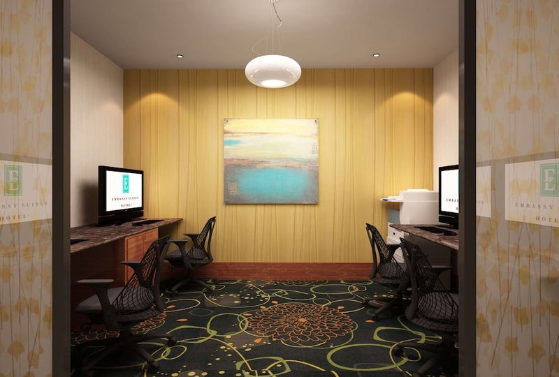 Embassy Suites by Hilton Fayetteville Fort Bragg, Fayetteville, United States