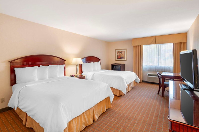 Best Western Plus West Covina Inn, West Covina, United States