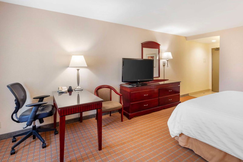 Best Western Plus West Covina Inn, West Covina, United States