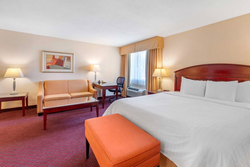 Best Western Plus West Covina Inn, West Covina, United States