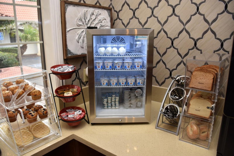 Dynasty Suites Redlands, Redlands, United States