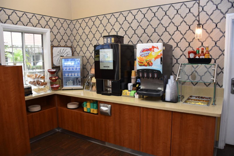 Dynasty Suites Redlands, Redlands, United States