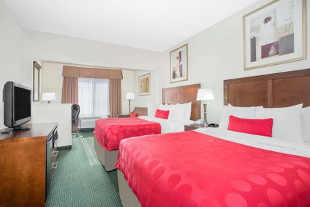 Ramada by Wyndham Denver International Airport, Denver, United States