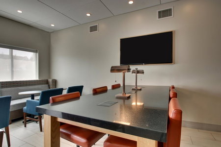 Holiday Inn Express & Suites Lancaster East - Strasburg by IHG, Strasburg, United States