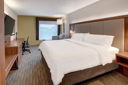 Holiday Inn Express & Suites West Long Branch - Eatontown by IHG, West Long Branch, United States