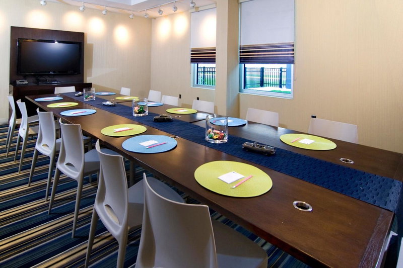Aloft by Marriott Chesapeake, Chesapeake, United States