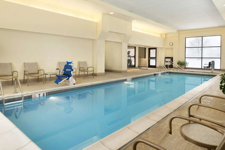 DoubleTree by Hilton Milwaukee/Brookfield, Brookfield, United States