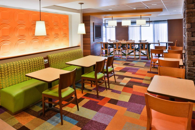 Fairfield Inn and Suites by Marriott Rochester West/Greece, Rochester, United States