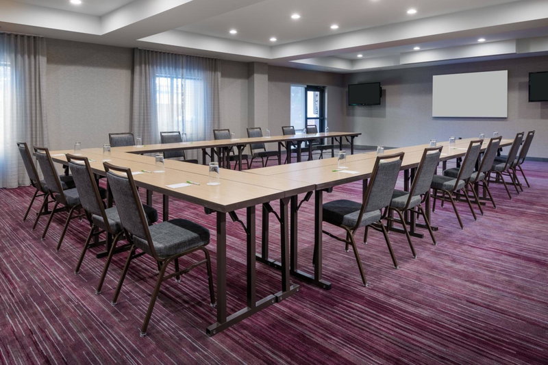 Courtyard by Marriott Buffalo Airport, Cheektowaga, United States