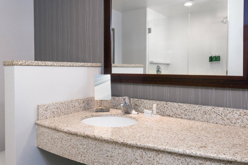 Courtyard by Marriott Buffalo Airport, Cheektowaga, United States