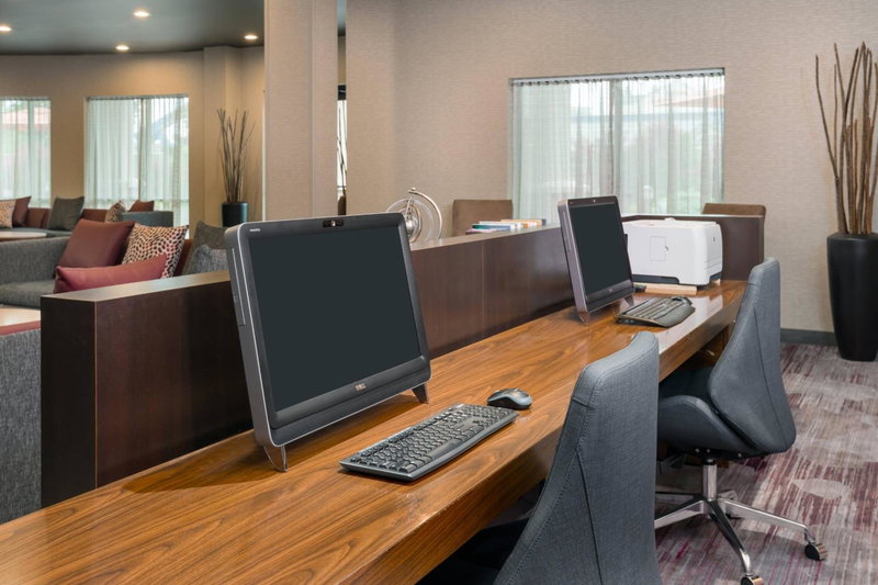 Courtyard by Marriott Buffalo Airport, Cheektowaga, United States