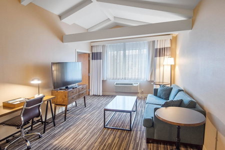 Best Western Premier Plainview-Long Island Hotel, Plainview, United States