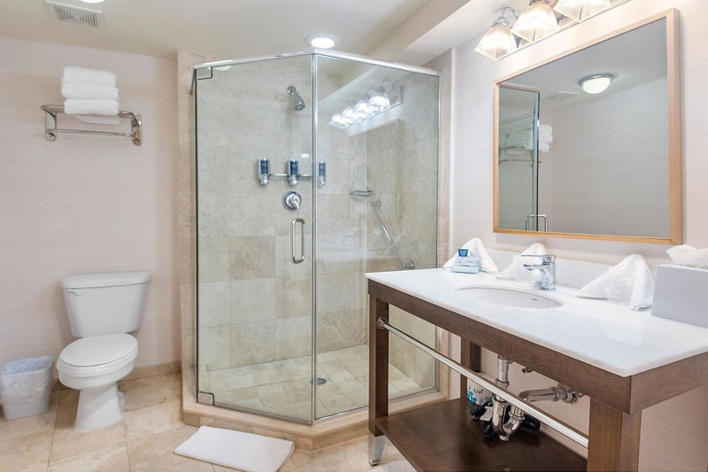 Best Western Premier Plainview-Long Island Hotel, Plainview, United States