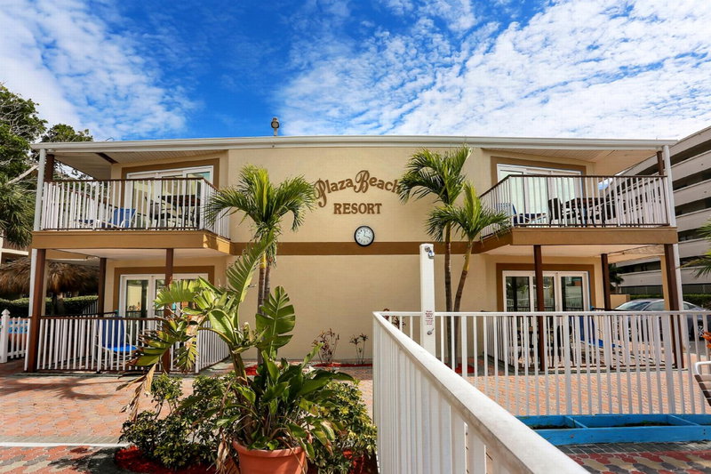 Plaza Beach Hotel - Beachfront Resort, St Pete Beach, United States