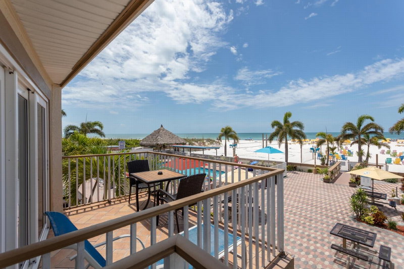 Plaza Beach Hotel - Beachfront Resort, St Pete Beach, United States