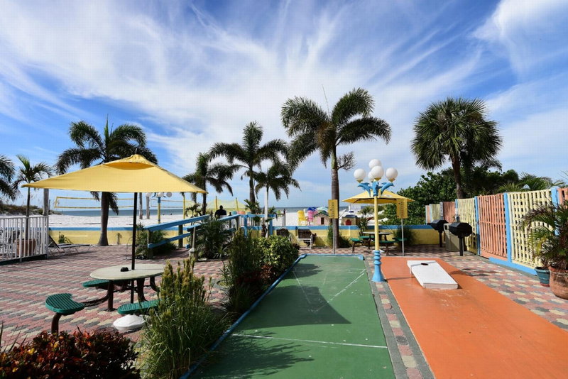 Plaza Beach Hotel - Beachfront Resort, St Pete Beach, United States