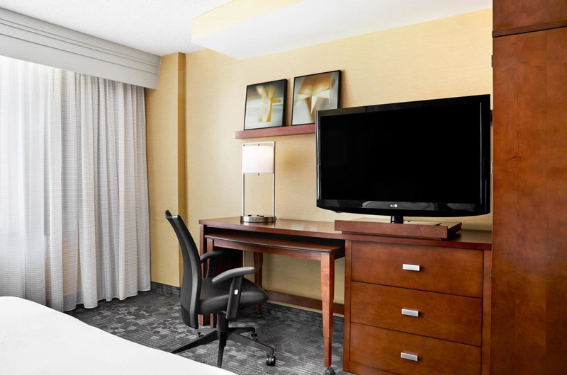 Courtyard by Marriott Norfolk Downtown, Norfolk, United States