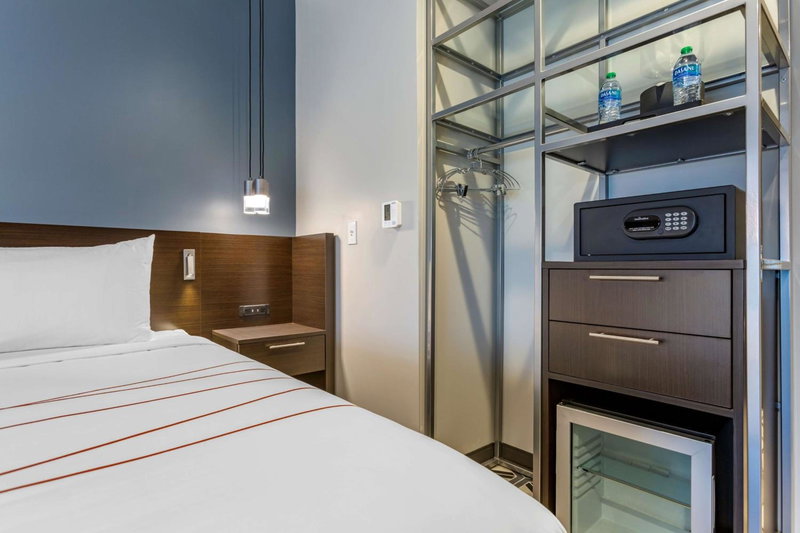 Vīb Hotel by Best Western Phoenix - Tempe, Tempe, United States