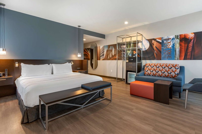 Vīb Hotel by Best Western Phoenix - Tempe, Tempe, United States