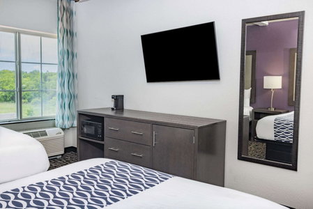 La Quinta Inn & Suites by Wyndham Norfolk, Norfolk, United States