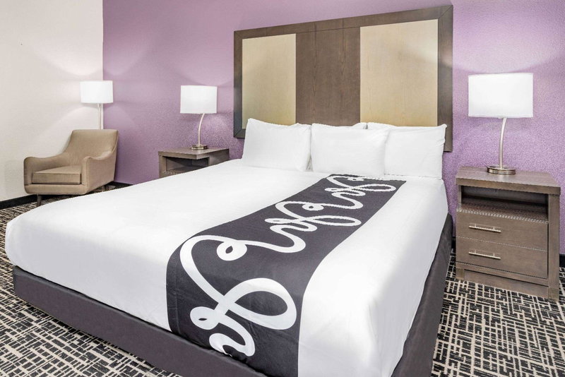 La Quinta Inn & Suites by Wyndham Norfolk, Norfolk, United States