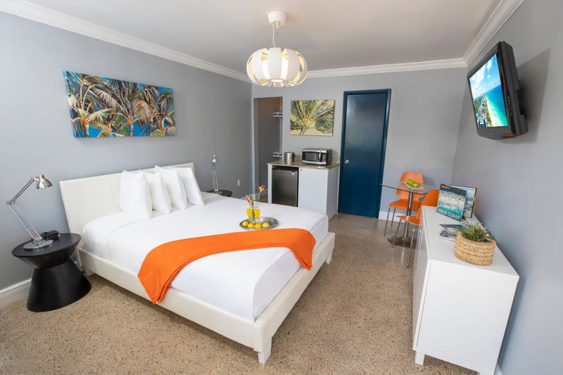 Hollywood Beach Suites and Hotel, Hollywood, United States