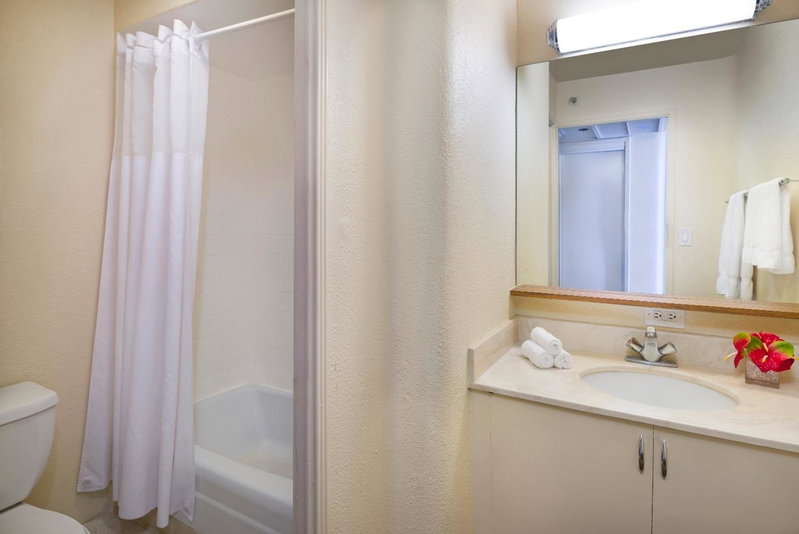 Ohia Waikiki Studio Suites, Honolulu, United States