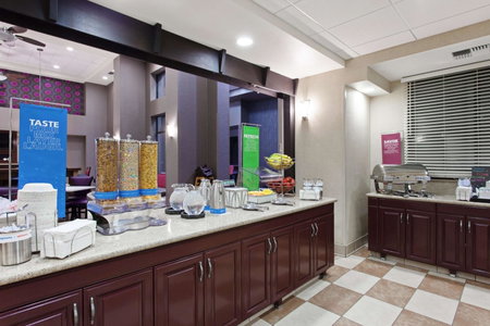 Hampton Inn & Suites Oakland Airport-Alameda, Alameda, United States