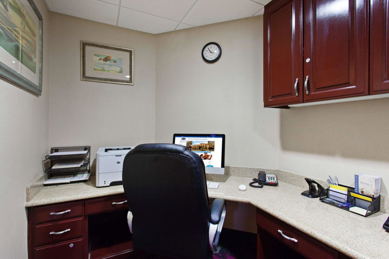 Hampton Inn & Suites Oakland Airport-Alameda, Alameda, United States