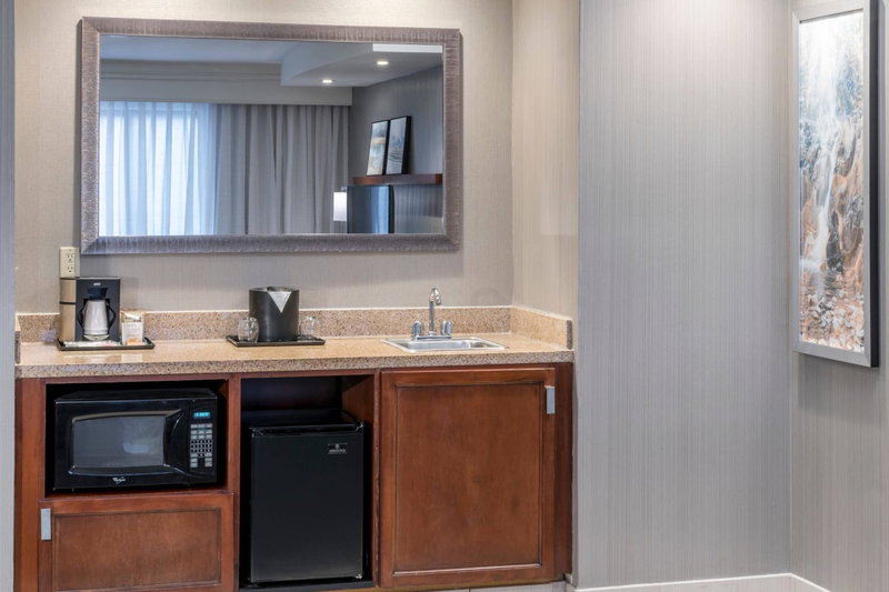 Courtyard by Marriott West Orange, West Orange, United States