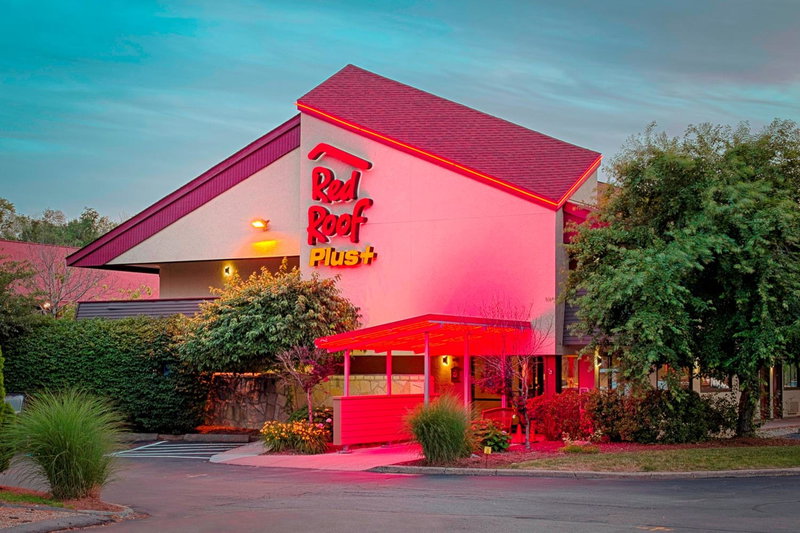 Red Roof Inn PLUS+ West Springfield, Springfield, United States