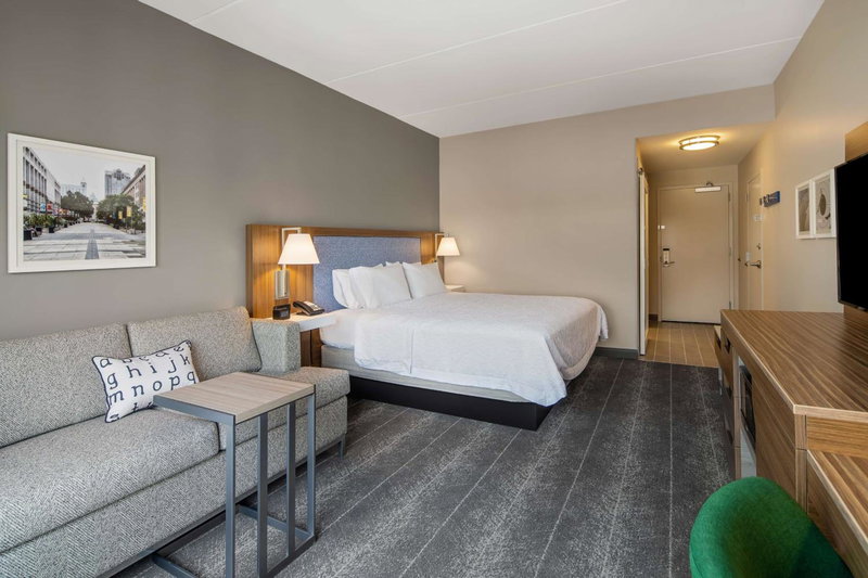 Hampton Inn & Suites Raleigh Midtown, NC, Raleigh, United States