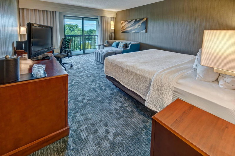 Courtyard by Marriott Springfield, Springfield, United States
