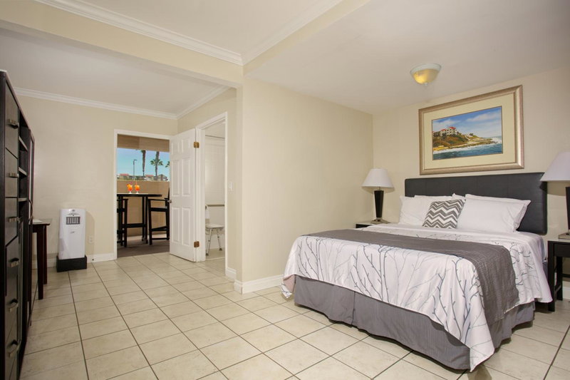 Ocean Beach Hotel, San Diego, United States