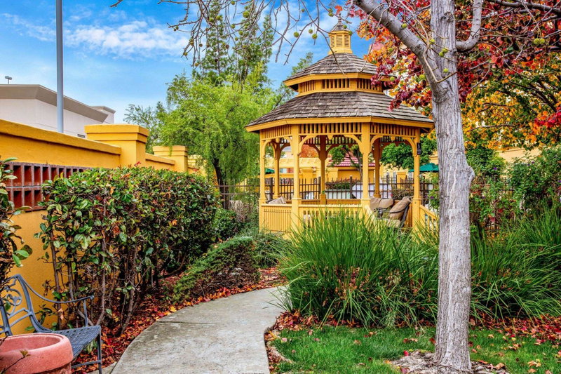 La Quinta Inn & Suites by Wyndham Fremont Silicon Valley, Fremont, United States