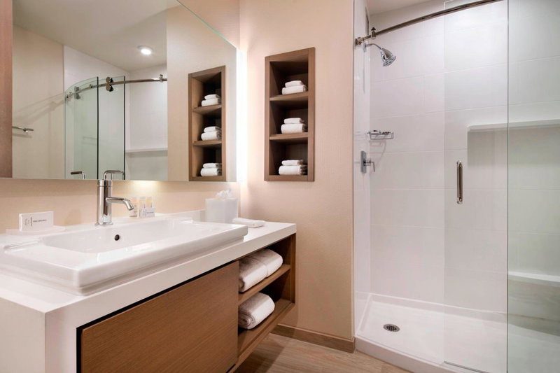Courtyard by Marriott Phoenix Downtown, Phoenix, United States