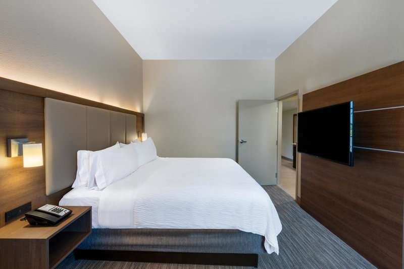 Holiday Inn Express State College at Williamsburg Square by IHG, State College, United States