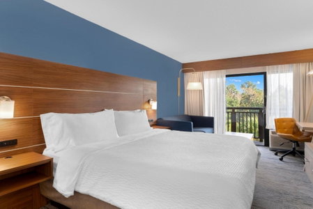 Holiday Inn Express Hilton Head Island by IHG, Hilton Head Island, United States
